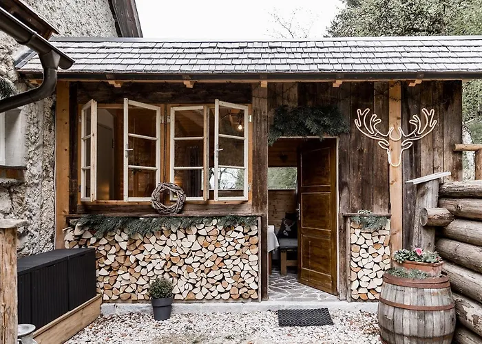 Hirschnest Semesterbostad